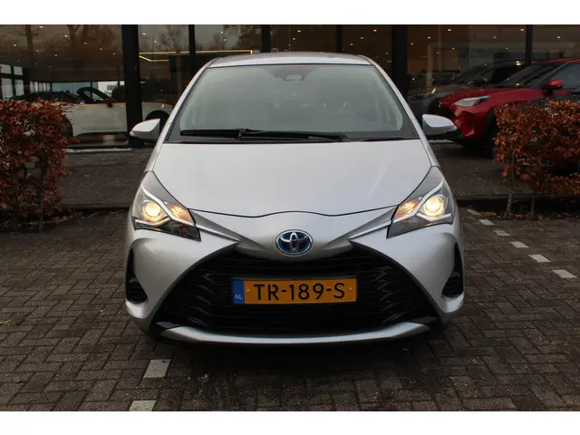 Toyota Yaris 1.5 Hybrid Active 2018 Hybride Benzine 3