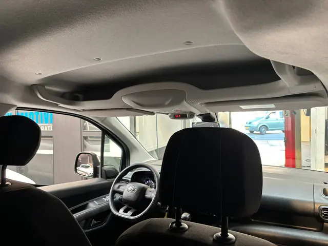 Toyota ProAce CITY VERSO 1.2 Turbo Live 2021 Benzine 15