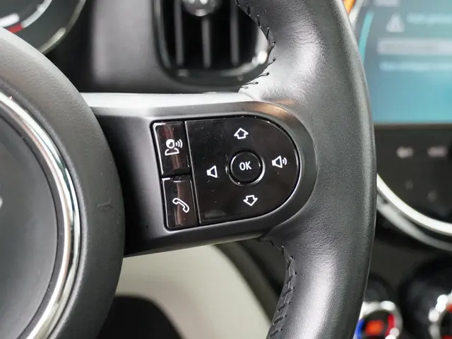 MINI Countryman Cooper SE ALL4 2022 Hybride Benzine 22