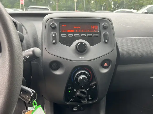 Toyota Aygo 1.0 VVT-i x-fun 1e Eigenaar 2018 Benzine 11