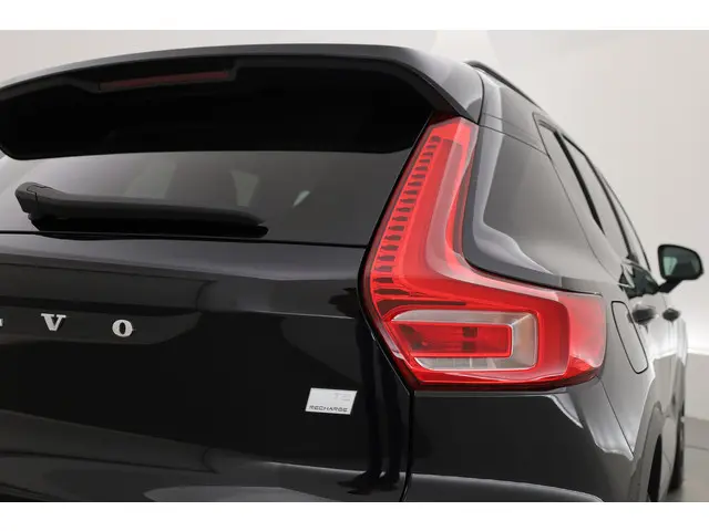 Volvo XC40 T5 Recharge R-Design 2021 Hybride Benzine 37