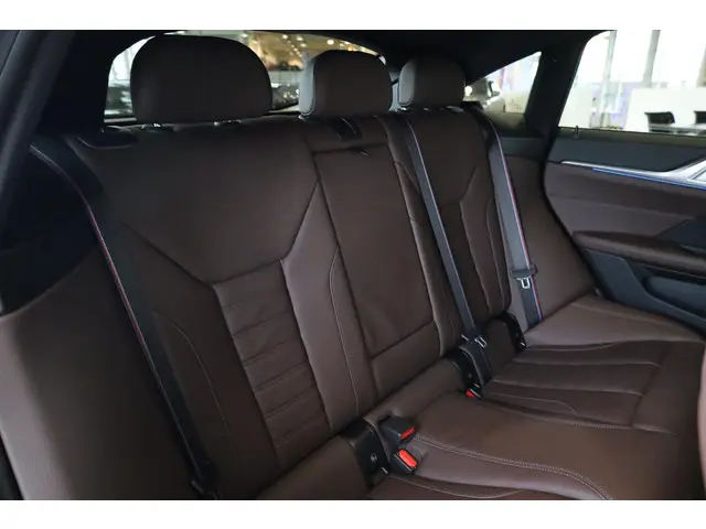 BMW i4 M50 2025 Elektrisch 9