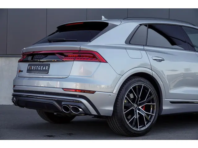 Audi SQ8 4.0 TFSI quattro 2021 Benzine 14