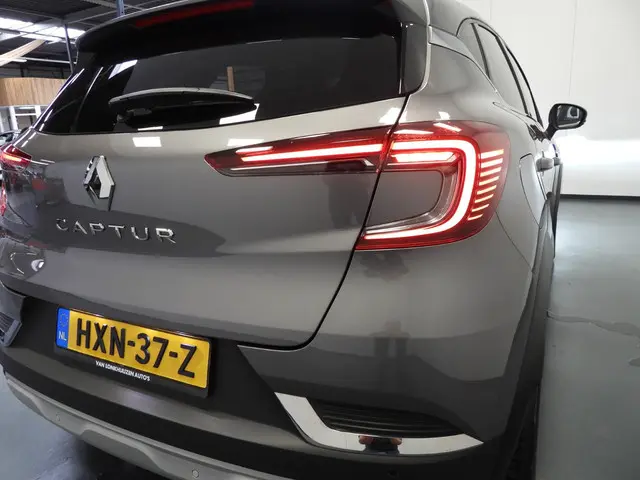Renault Captur 1.0 TCe 90 Intens 2024 Benzine 30