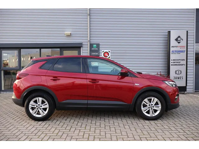 Opel Grandland X 2