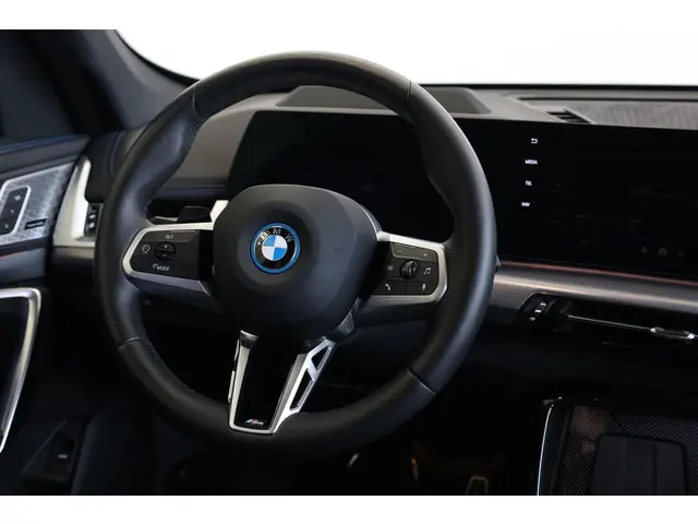 BMW iX1 eDrive20 2024 Elektrisch 11