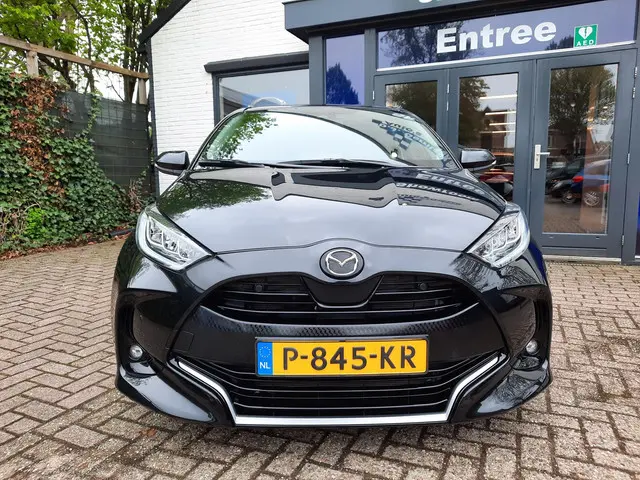 Mazda 2 Hybrid 2