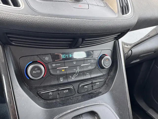 Ford Grand C-Max 1.5 Titanium Automaat 2017 Benzine 19