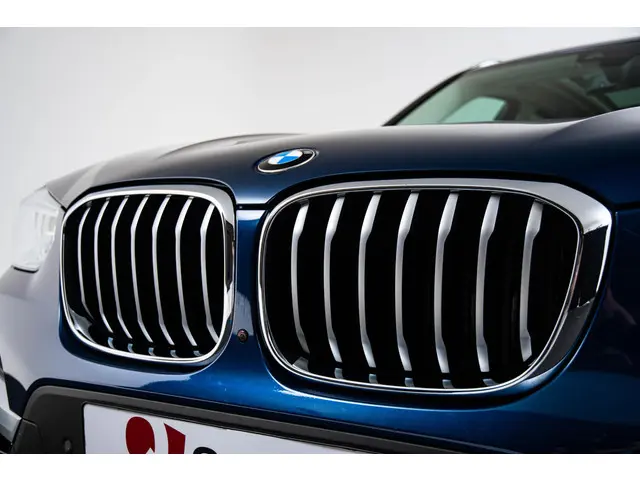 BMW X3 xDrive30e High Executive 2021 Hybride Benzine 31