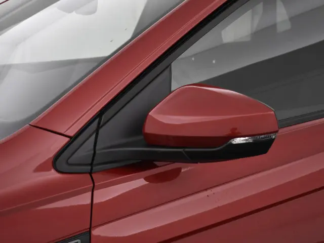 Volkswagen Polo 1.0 Tsi 95pk R-Line 2023 Benzine 36