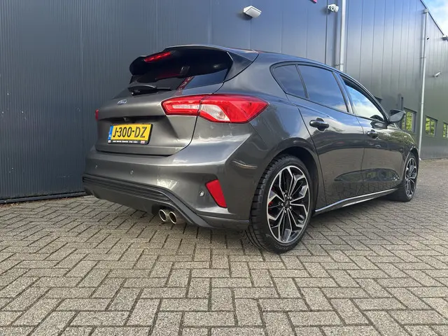 Ford Focus 1.5 EcoBoost ST Line Business 2020 Benzine 6