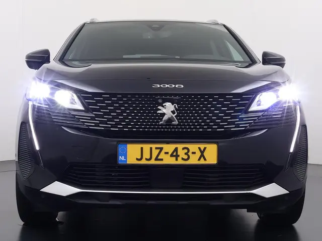 Peugeot 3008 1.6 HYbrid4 300 GT 2022 Hybride Benzine 3