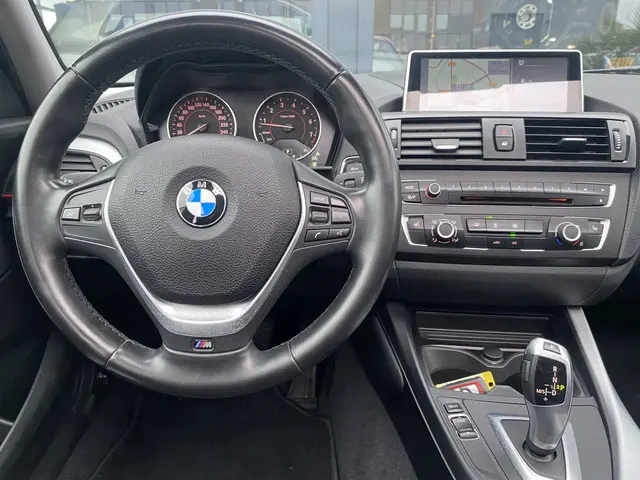 BMW 1 Serie 118i High Executive 2012 Benzine 15