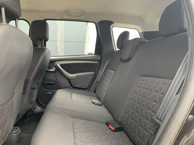 Dacia Duster 1.2 TCe 4x2 Lauréate 2014 Benzine 8