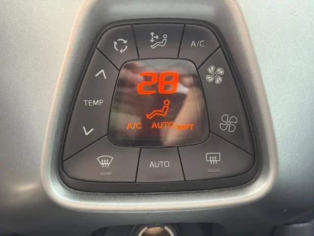 Toyota Aygo 1.0 VVT-i x-play 2015 Benzine 10