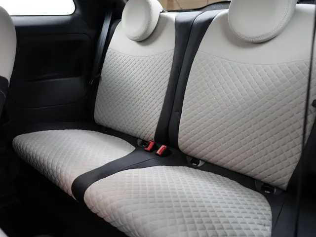 Fiat 500 1.0 Hybrid Dolcevita- 2021 Hybride Benzine 18