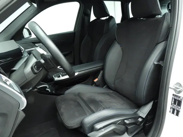 BMW X1 sDrive18i 2024 Benzine 7