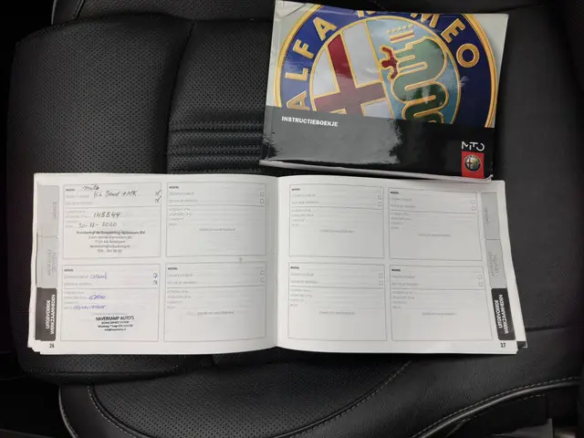 Alfa Romeo MiTo 0.9 TwinAir Distinctive 2013 Benzine 29