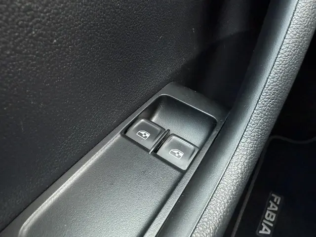 Škoda Fabia Combi 1.0 TSI Sport Business 2020 Benzine 10