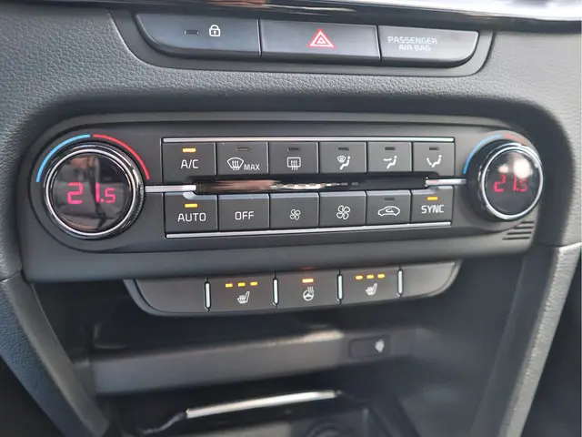 Kia XCeed 1.0 T-GDi DynamicPlusLine 2022 Benzine 24