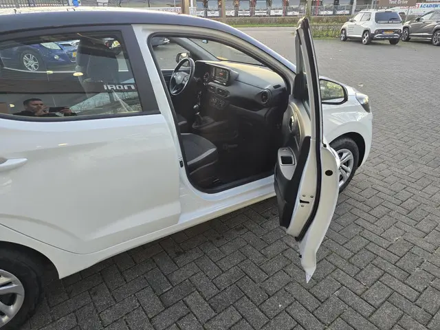 Hyundai i10 1.0 VERKOCHT 2023 Benzine 8