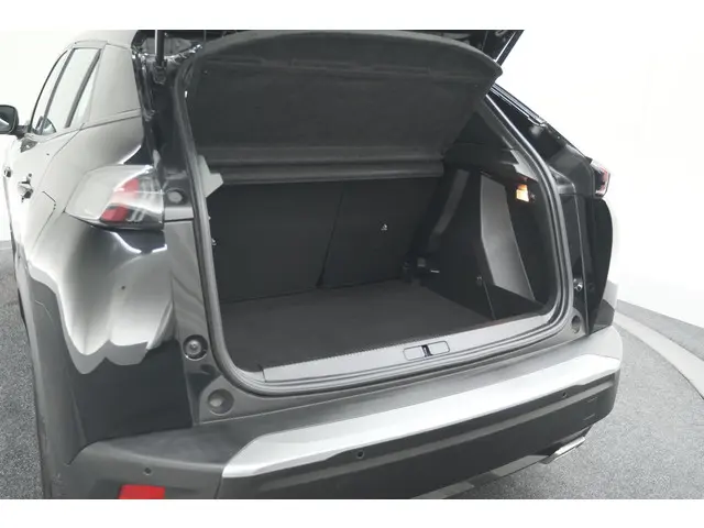 Peugeot 2008 PureTech 130 EAT8 Active 2021 Benzine 58