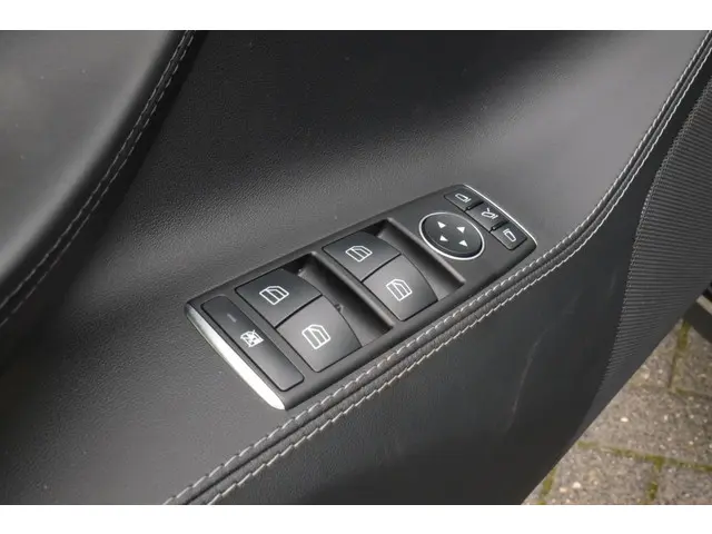Tesla Model S P85D 700 PK 2015 Elektrisch 17