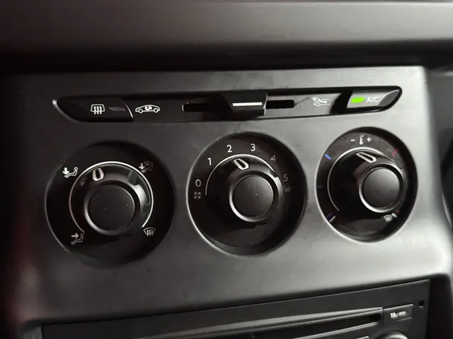 Citroën C3 1.0 PureTech Attraction 2016 Benzine 31