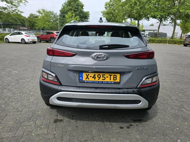 Hyundai Kona 1.6 GDI HEV Comfort 2021 Hybride Benzine 6