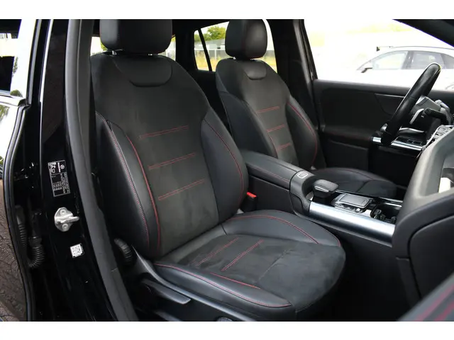 Mercedes-Benz GLA 250 e AMG 2021 Hybride Benzine 64