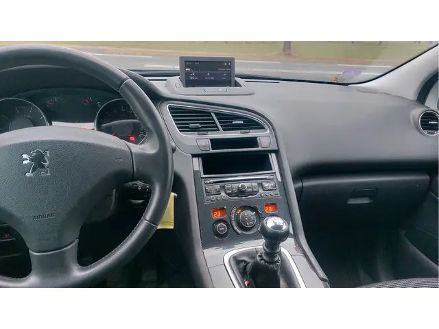 Peugeot 5008 1.6 THP Active 7p. 2013 Benzine 7