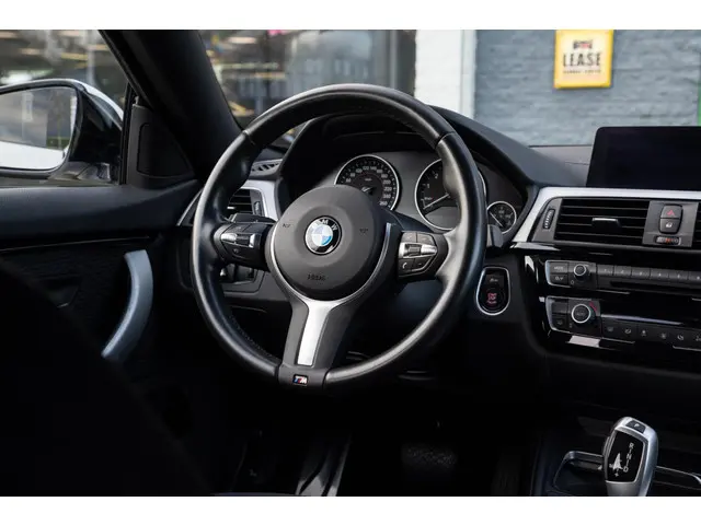 BMW 4 Serie Gran Coupé 418i Executive 2019 Benzine 19