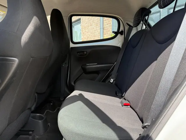 Peugeot 108 1.0 e-VTi Envy AIRCO|5-DEURS 2017 Benzine 6