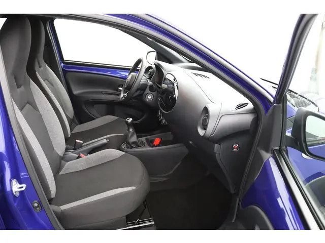 Toyota Aygo X 1.0 VVT-i MT Play 2024 Benzine 22
