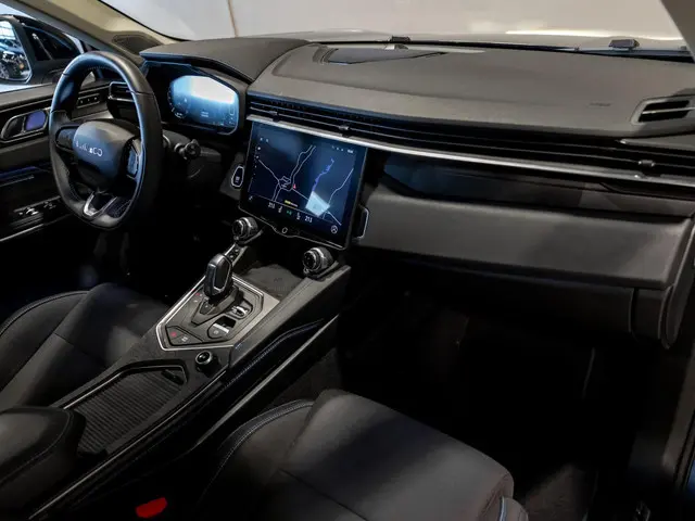 Lynk & Co 01 1.5 / 261pk / Blackstyle 2022 Hybride Benzine 5