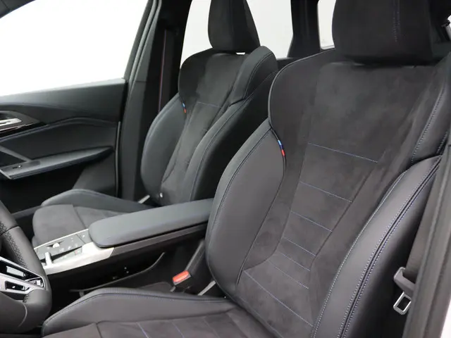 BMW iX1 eDrive20 2025 Elektrisch 11