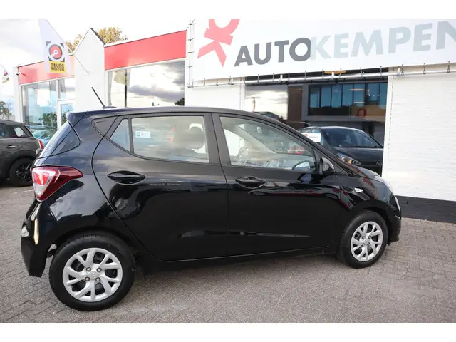Hyundai i10 1.0i COMFORT-PACK 2020 Benzine 3