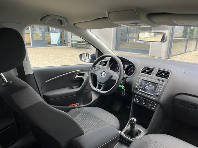 Volkswagen Polo 1.0 Comfortline Edition 2016 Benzine 49