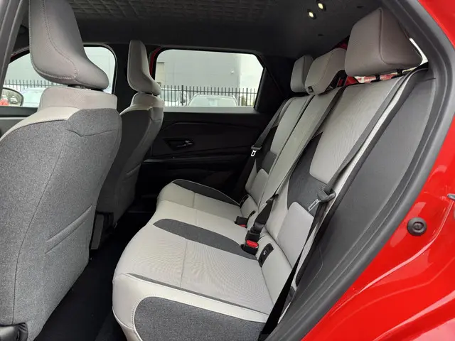 Nissan Micra EVOLVE 52 kWh 2025 Elektrisch 12