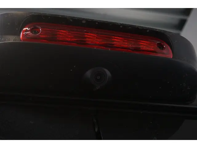 Opel Movano 140pk L2H2 Edition 2022 Diesel 16