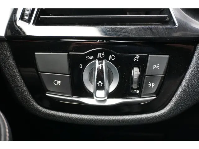 BMW 5 Serie 540i 2021 Benzine 34