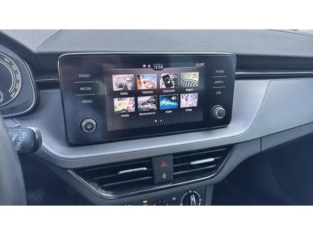 Škoda Kamiq 1.0 TSI Ambition 2022 Benzine 23