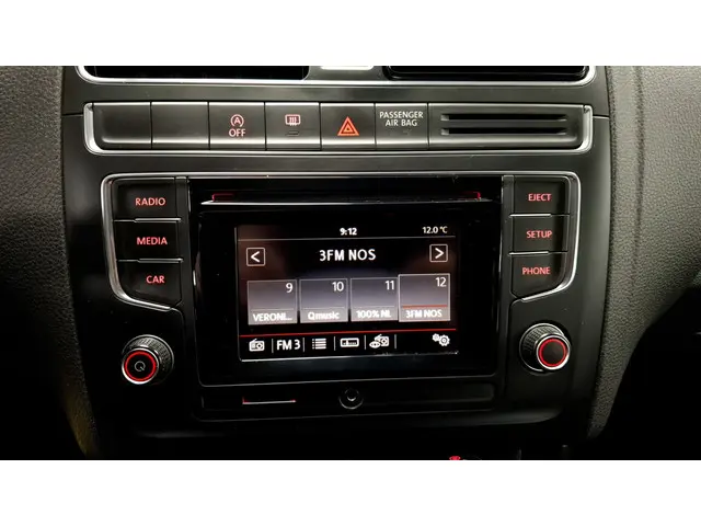 Volkswagen Polo 1.0 Comfortline 2015 Benzine 11