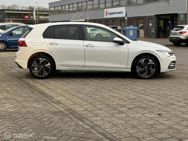 Volkswagen Golf 1.5 eTSI 2022 Benzine 5