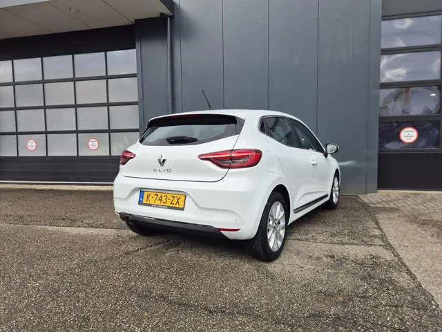 Renault Clio 1.0 TCe Intens 2021 Benzine 3
