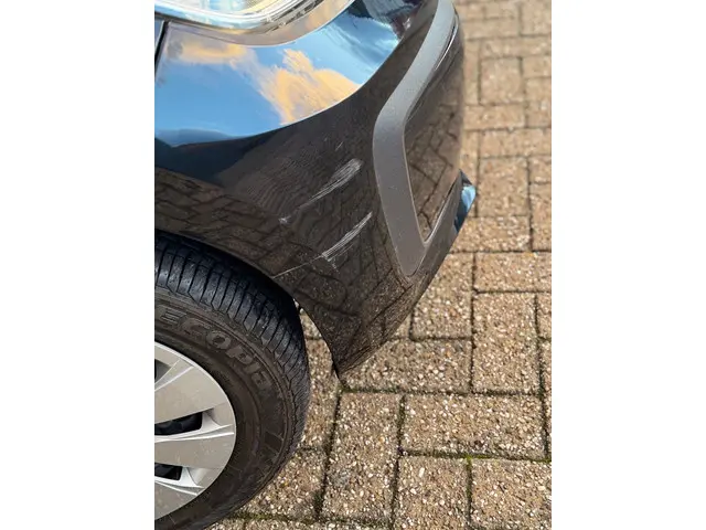 Volkswagen up! 1.0 BMT up! beats 2017 Benzine 6