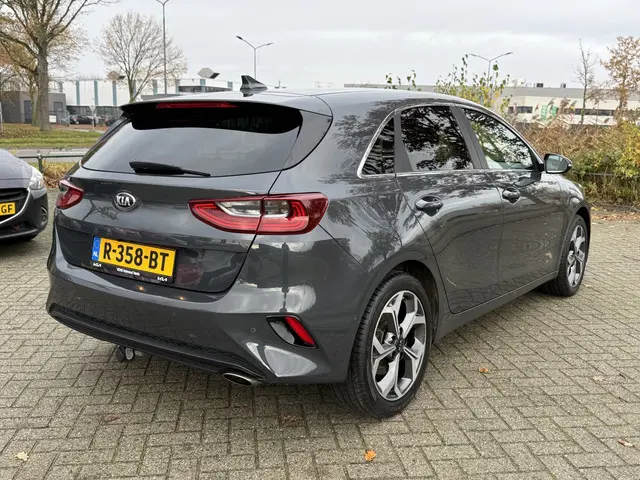 Kia Ceed 1.4 T-GDi DynamicPlusLine Automaat 2018 Benzine 6