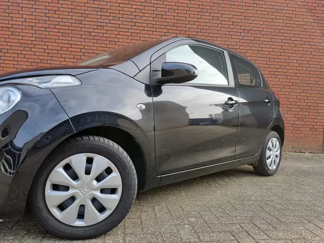 Citroën C1 1.0 e-VTi Feel | Airco | Origineel NL! 2017 Benzine 2