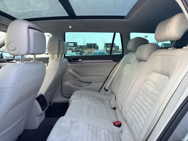 Volkswagen Passat Variant 1.5 TSI Elegance 2020 Benzine 6