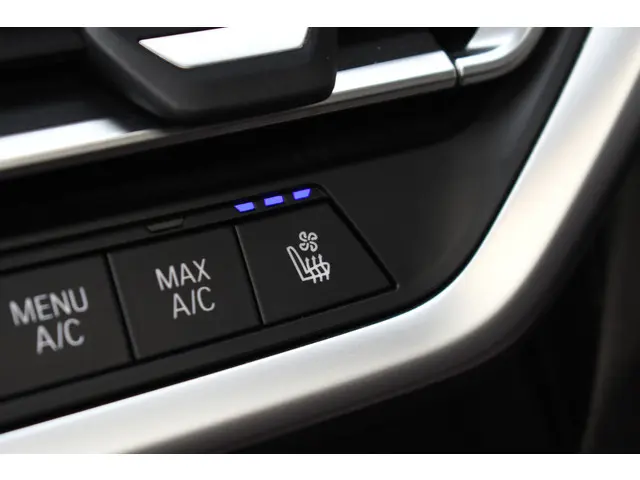 BMW X3 xDrive30e M-Sport 2021 Hybride Benzine 70